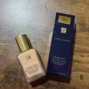 Estee Lauder DoubleWear Foundation 3W2 CASHEW